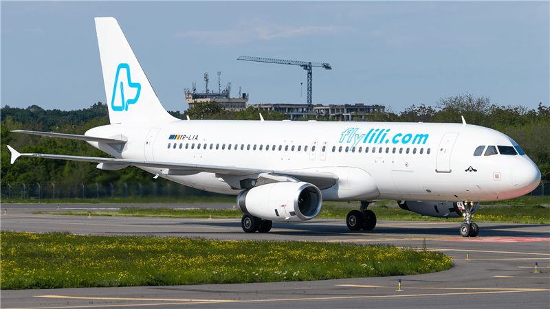 Aeronavă Fly Lili YR-LIA